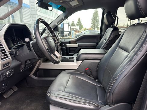 Used 2017 Ford F250 Lariat w/ Lariat Value Package AWD/4WD image 5