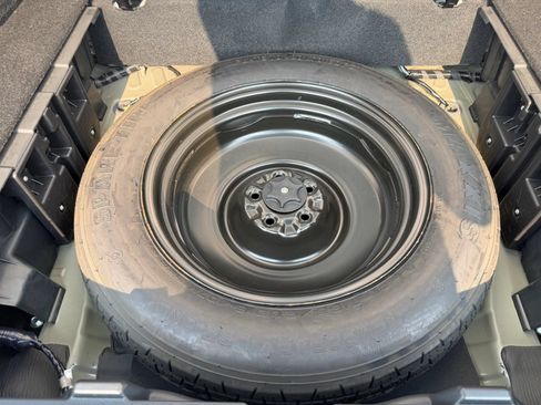 Used 2021 Nissan Murano S AWD/4WD image 12