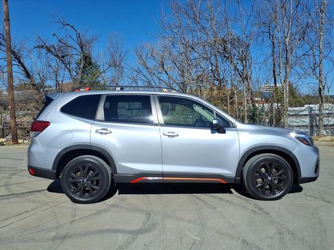Used 2019 Subaru Forester Sport image 2