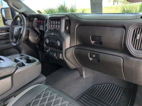 Used 2024 Chevrolet Silverado 2500 Custom w/ Custom Value Package AWD/4WD image 25