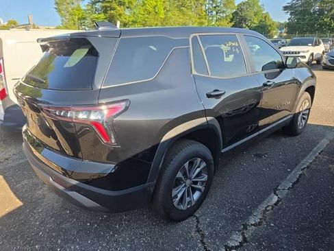 Used 2025 Chevrolet Equinox LT AWD/4WD image 7