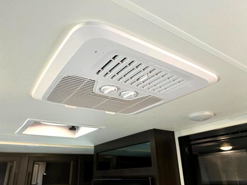 Used 2022 Ford F150 image 57