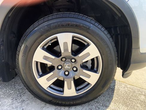 Used 2017 Honda Ridgeline RTL-T image 4