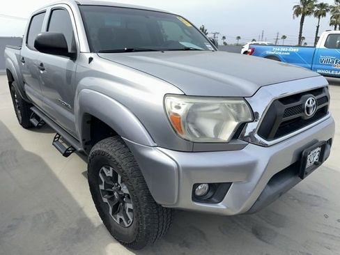 Used 2015 Toyota Tacoma PreRunner w/ SR5 Package RWD image 1