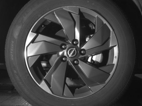 Used 2025 Nissan Rogue SV FWD image 13