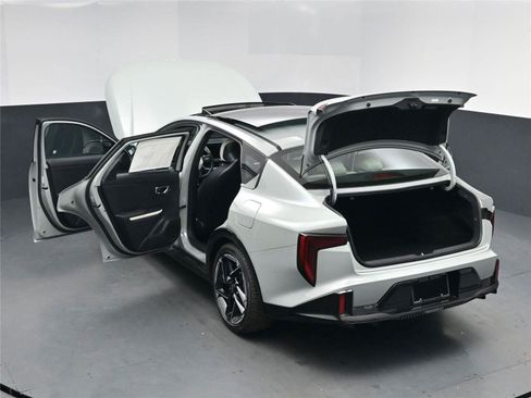 New 2026 Kia K4 GT-Line image 28