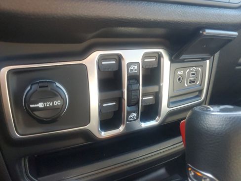 New 2026 Jeep Wrangler Unlimited Sport AWD/4WD image 19