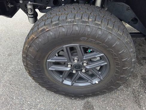 Used 2025 Jeep Wrangler Sport S image 10