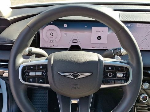 Used 2025 Genesis G80 2.5T image 16