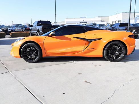 Used 2024 Chevrolet Corvette Z06 image 3