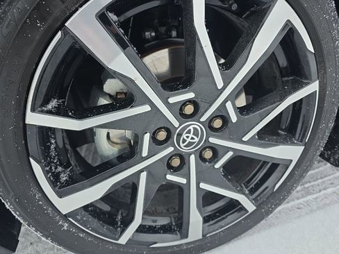 Certified 2024 Toyota Prius Prime Premium image 11