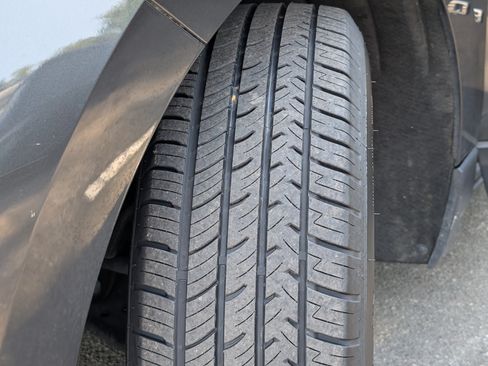 Used 2020 Chevrolet Equinox LT FWD image 35