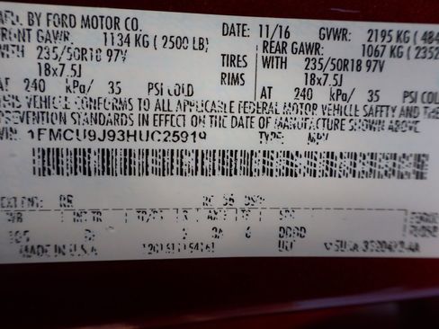 Used 2017 Ford Escape Titanium w/ Equipment Group 301A AWD/4WD image 47