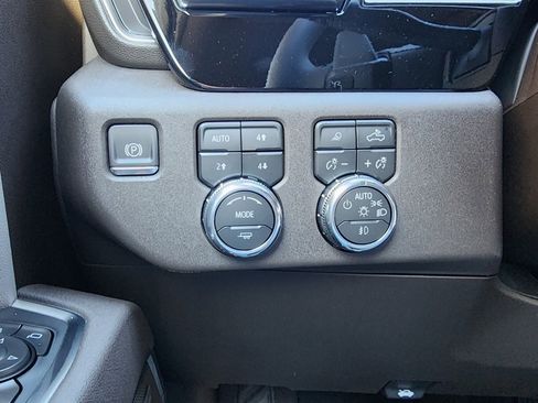 New 2026 GMC Sierra 1500 SLT w/ SLT Premium Plus Package image 20