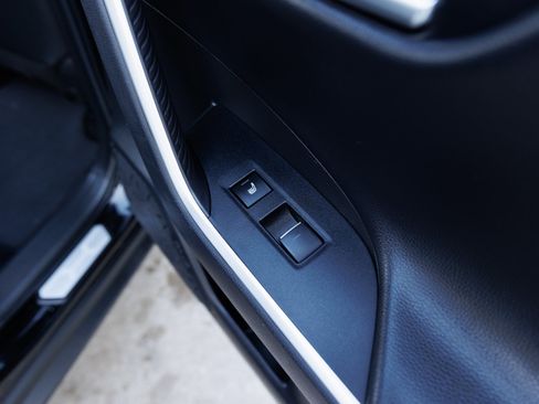 Used 2024 Toyota RAV4 Limited image 33