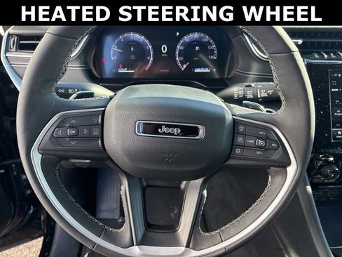 Used 2024 Jeep Grand Cherokee Altitude image 18