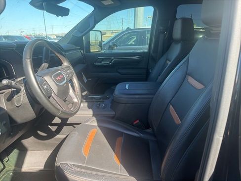 Used 2024 GMC Sierra 2500 AT4 w/ AT4 Premium Plus Package image 8