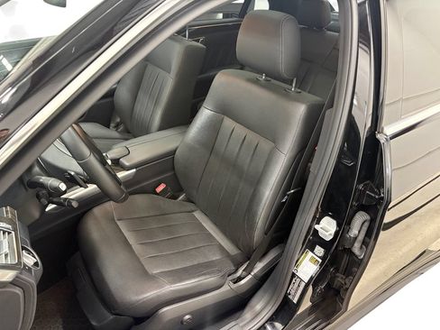 Used 2016 Mercedes-Benz E 400 4MATIC Sedan image 11