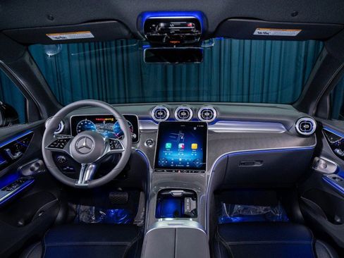 New 2026 Mercedes-Benz GLC 300 image 13