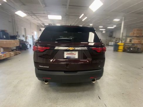 Certified 2023 Chevrolet Traverse LT w/ Rear Camera Mirror Package FWD image 7