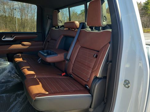 New 2026 GMC Sierra 2500 Denali Ultimate AWD/4WD image 28