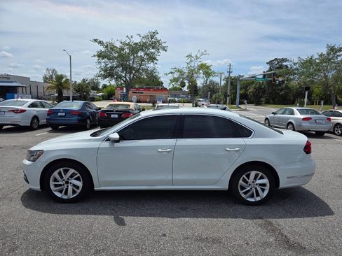 Used 2018 Volkswagen Passat 2.0T SE FWD image 7