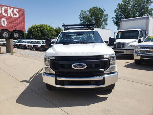 Used 2022 Ford F250 XL w/ Power Equipment Group RWD image 4