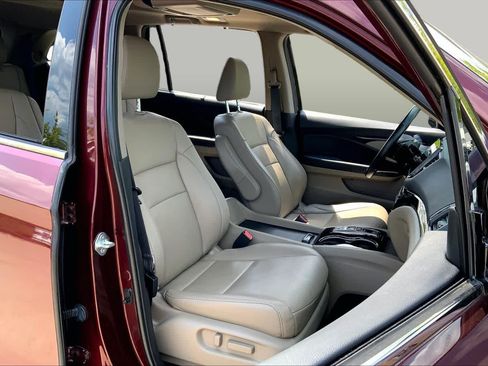 Used 2021 Honda Pilot Elite image 8