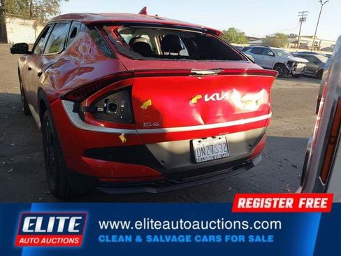 Used 2025 Kia EV6 Light w/ Light LR Technology Package image 32