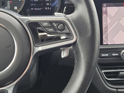 Certified 2020 Porsche Macan image 28
