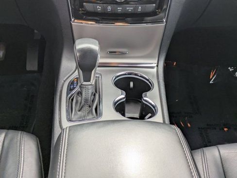 Used 2020 Jeep Grand Cherokee Limited image 17