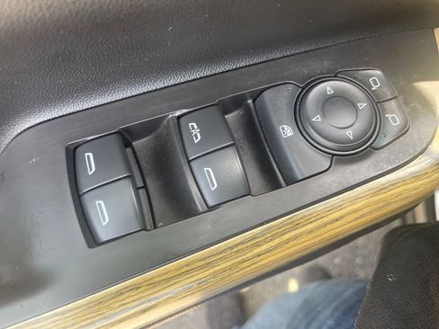 Used 2019 GMC Acadia Denali w/ Technology Package AWD/4WD image 14