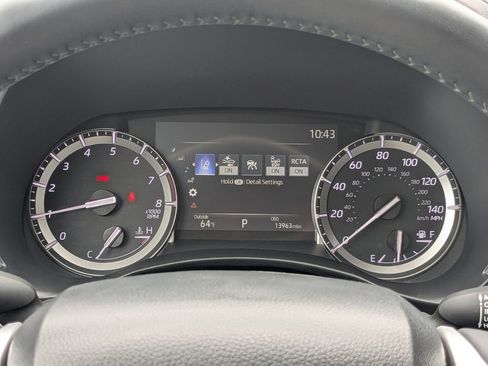 Used 2022 Toyota Highlander XLE image 28