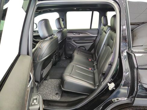 New 2026 Jeep Grand Cherokee Limited AWD/4WD image 6