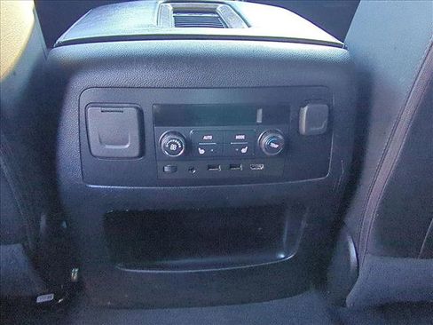 Used 2020 GMC Yukon Denali w/ Denali Ultimate Package image 16