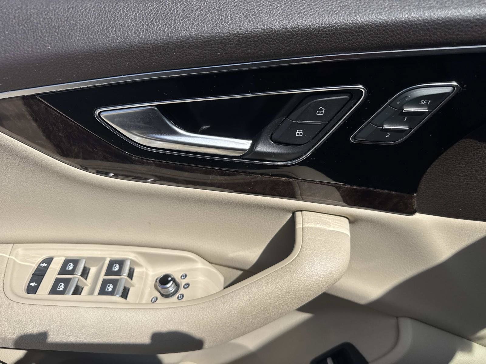Used 2019 Audi Q7 3.0T Prestige w/ Prestige Package AWD/4WD image 21