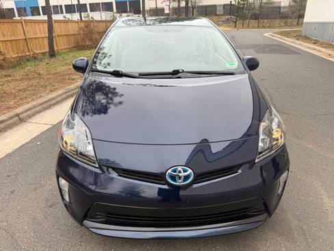 Used 2015 Toyota Prius Three image 7