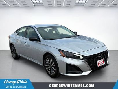 Used 2024 Nissan Altima 2.5 SV