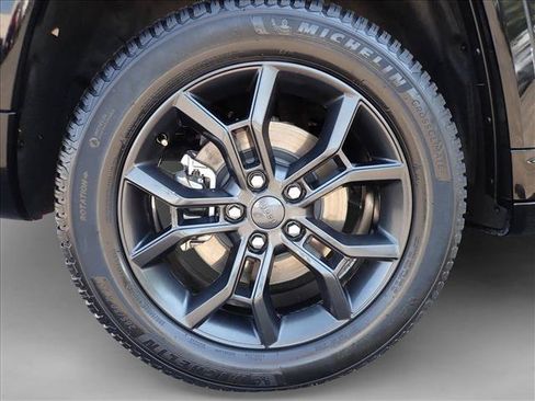 Used 2023 Jeep Grand Cherokee 30th Anniversary AWD/4WD image 7