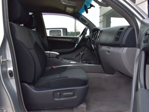 Used 2006 Toyota 4Runner SR5 RWD image 15