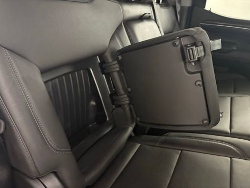 Used 2024 Chevrolet Silverado 1500 LT Trail Boss w/ Convenience Package II image 17