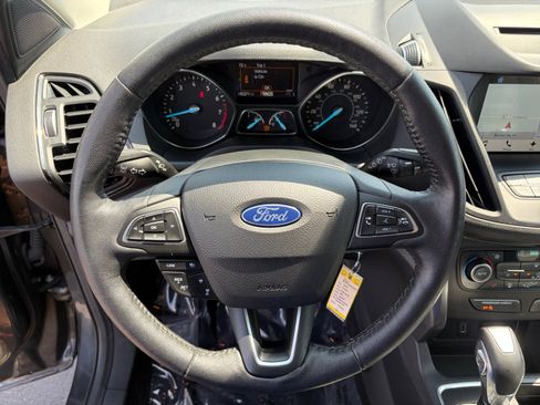 Used 2018 Ford Escape SEL w/ Ford Safe & Smart Package AWD/4WD image 12