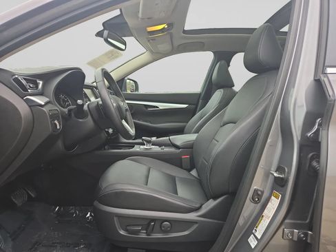 Used 2019 INFINITI QX50 Luxe AWD/4WD image 16