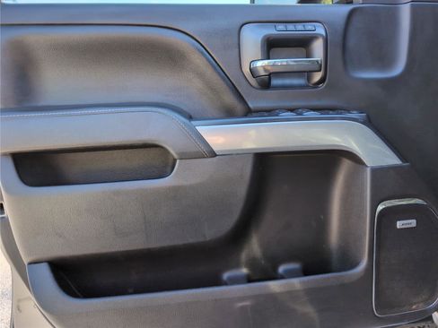 Used 2017 Chevrolet Silverado 2500 LTZ w/ Vortec Plus Package image 11