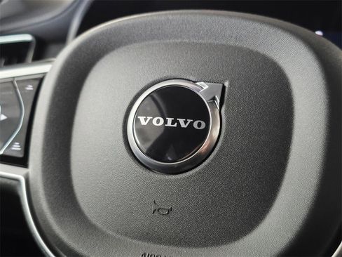 New 2026 Volvo XC90 B6 Plus w/ Protection Package image 30