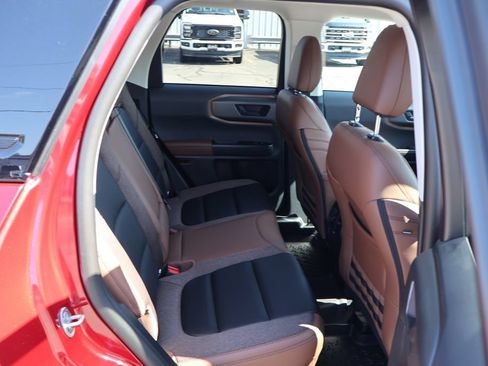 Used 2026 Ford Bronco Sport Outer Banks w/ Interior Protection Package AWD/4WD image 25