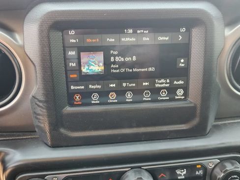 Used 2018 Jeep Wrangler Unlimited Sport S AWD/4WD image 16