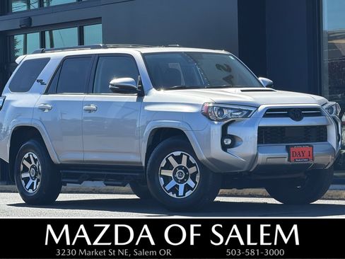 Used 2023 Toyota 4Runner TRD Off-Road Premium w/ Moonroof Package AWD/4WD image 1