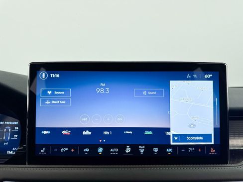 Used 2024 Lincoln Corsair Premiere image 5