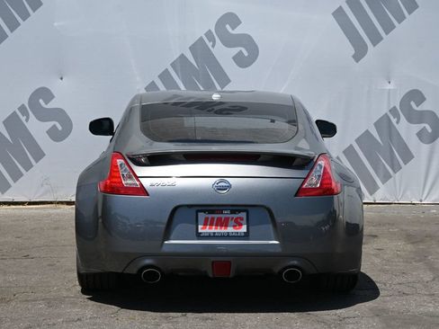 Used 2014 Nissan 370Z Touring w/ Sport Package RWD image 6